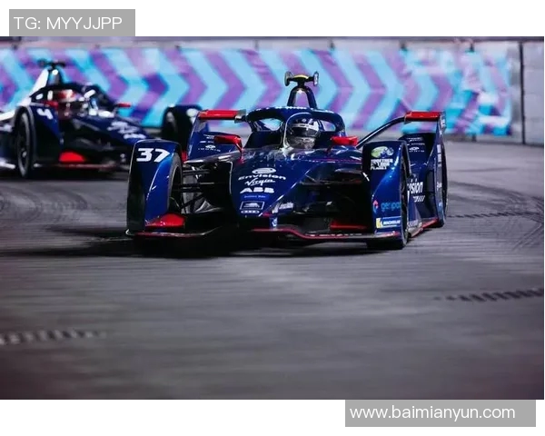 成都网球队强势领跑总决赛积分榜积72分展现冠军实力