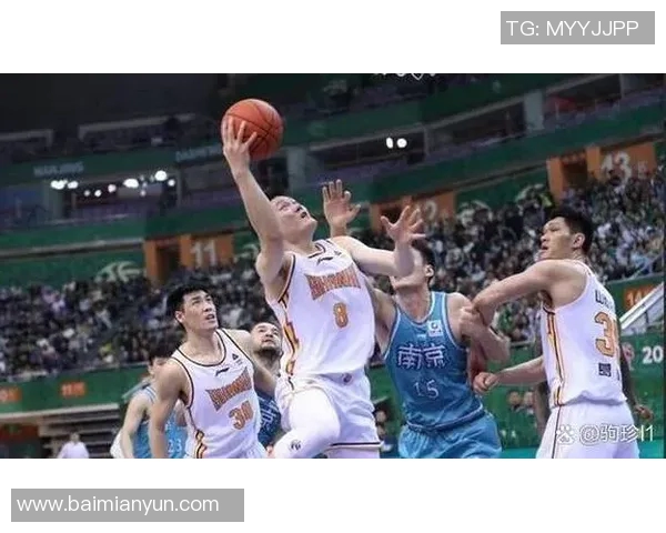 成都篮球队进攻表现分析与战术调整建议探讨